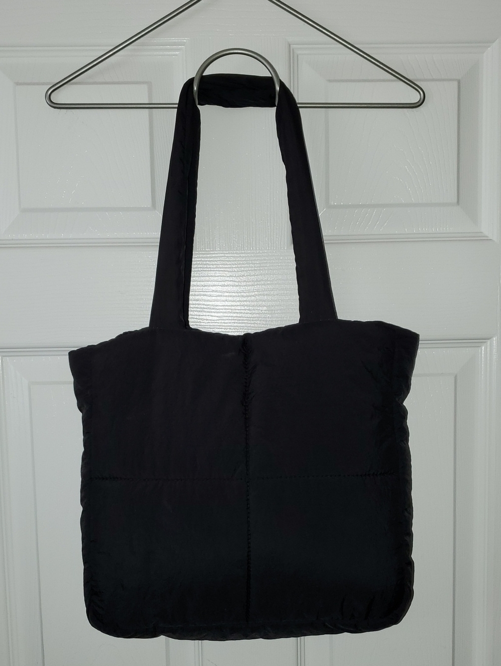 Sanrio Kuromi Black Puffer Tote Bag - Picture 9 of 10